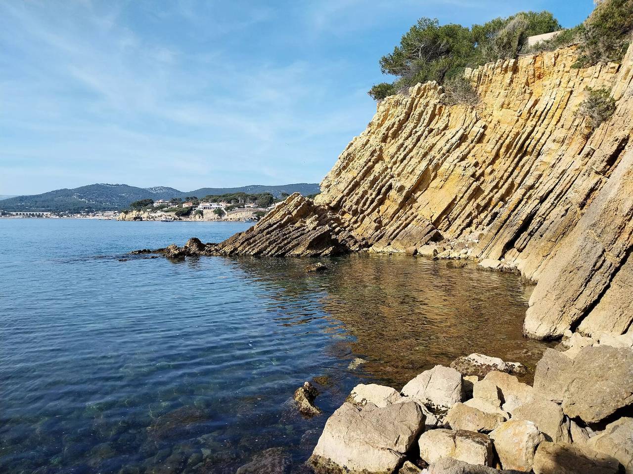 Entire apartment, Air-conditioned apartment sea view 4 rooms 5 people - Prestige in Sanary-sur-Mer, Toulon region