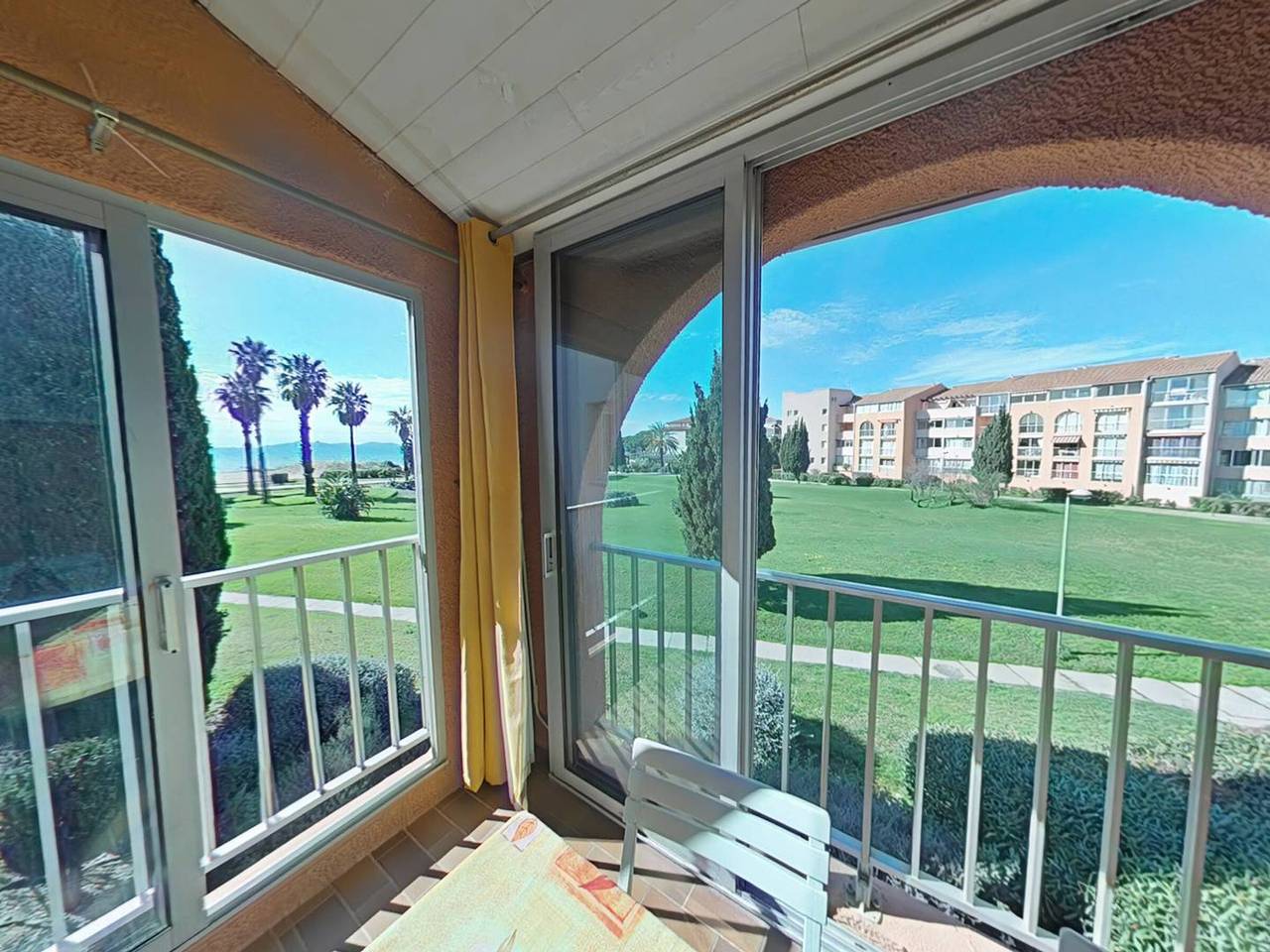 Appartement De Vacances pour 5 Personnes dans La Londe-les-Maures, Parc national de Port-Cros