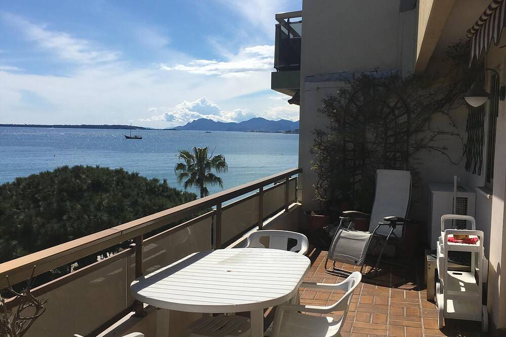 Hel lejlighed, Juan Les Pins Studio Sea View in Juan-les-Pins, Antibes