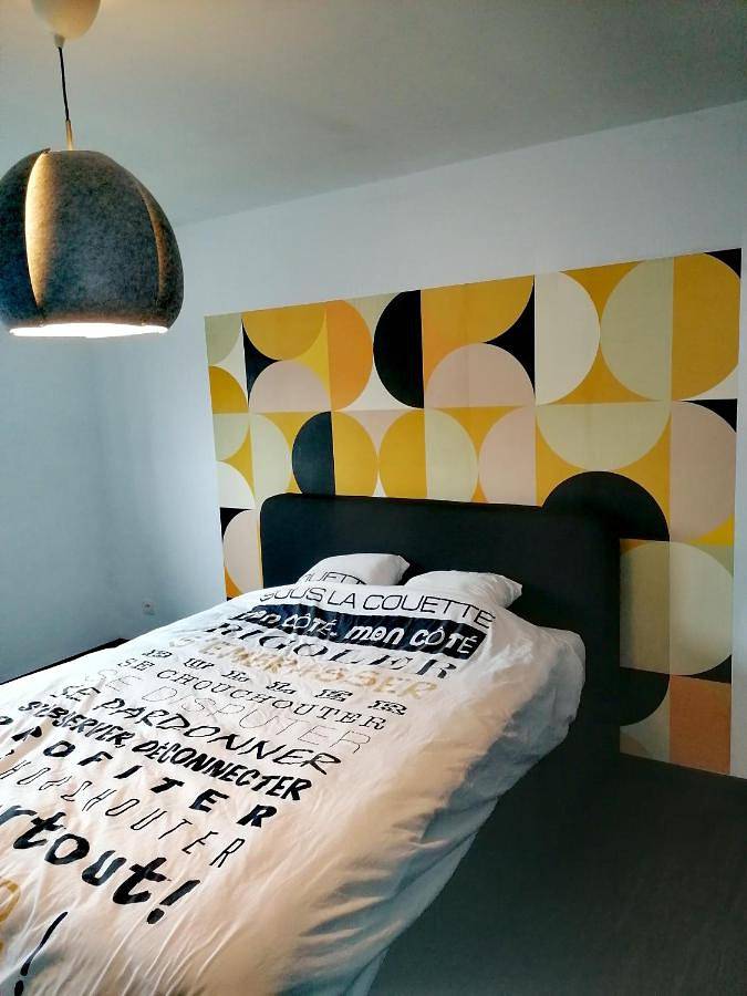 Double Room with Private Bathroom in Floreffe, Région de Namur