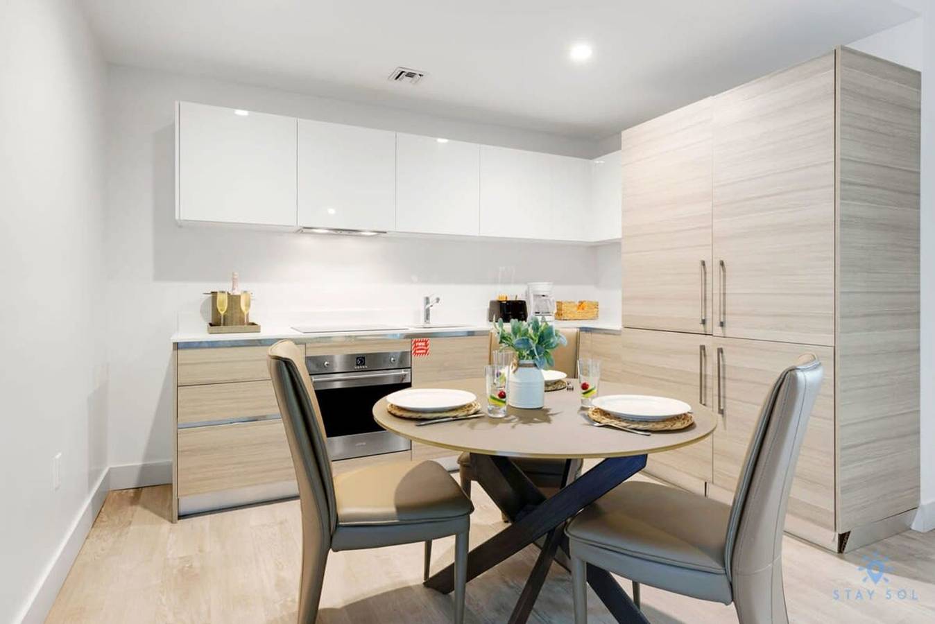 Entire apartment, A Rooftop Pool Balcony Hollywood Beach Broad walk in Hollywood Beach (FL), Hollywood (FL)