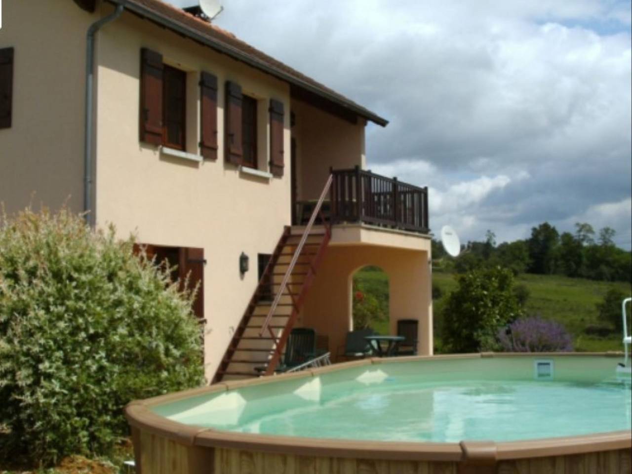 Maison de vacances au calme avec piscine privée
 in Saint-Germain-Les-Belles, Région De Limoges