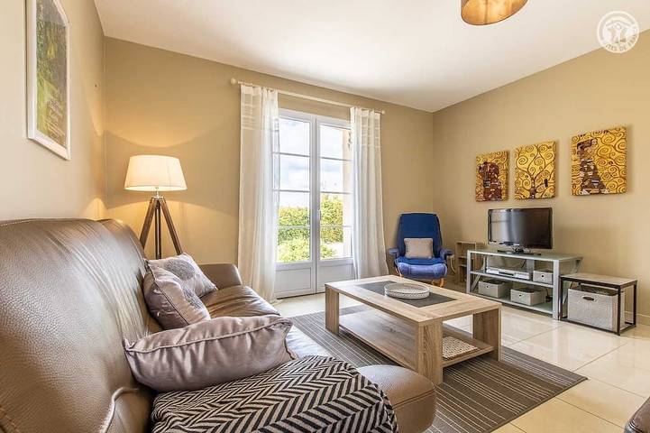 Location de vacances pour 7 personnes, avec jardin à Demigny - 4