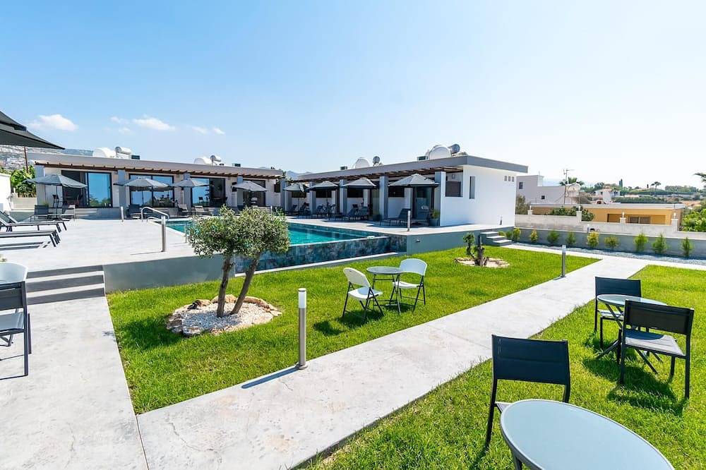 Geheel appartement, Antesia Coral Bay Resort Twin room No.1 in Peyia, Zuid Cyprus