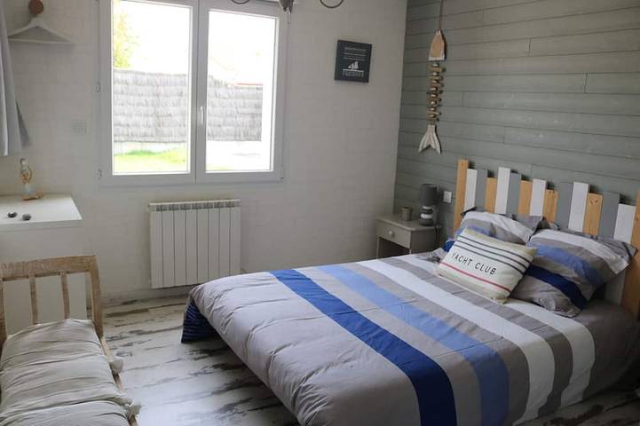 Location de vacances pour 8 personnes, avec terrasse et jardin à Le Fenouiller - 2