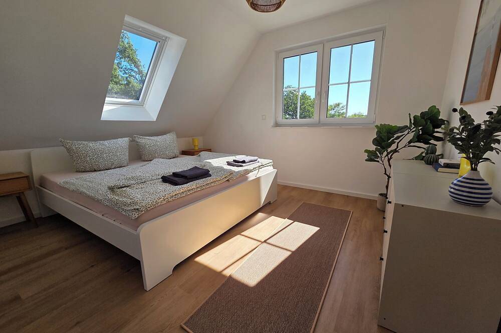 Ferienhaus am See mit Sauna, Grill und nah am Strand in Flecken Zechlin, Rheinsberg