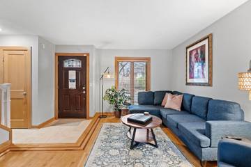 Vacation Rental for 6 Guests in Minneapolis, Twin Cities, Picture 2