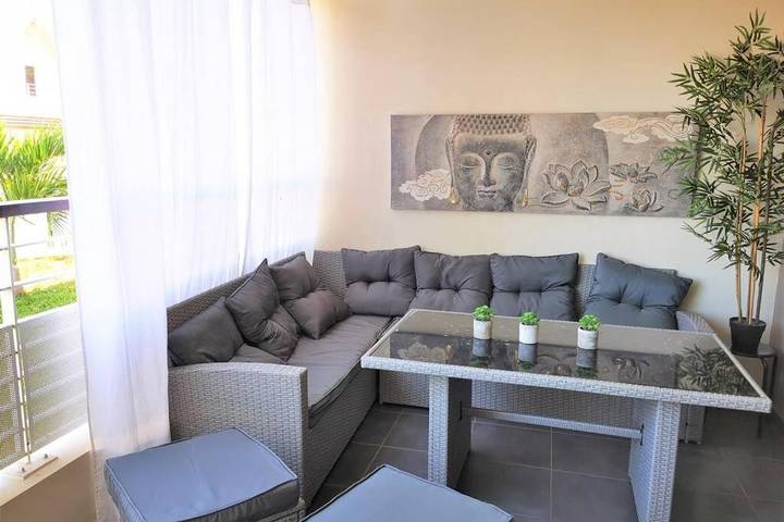 Gîte pour 6 personnes, avec vue et jardin dans Plage de Saint-Leu - 2