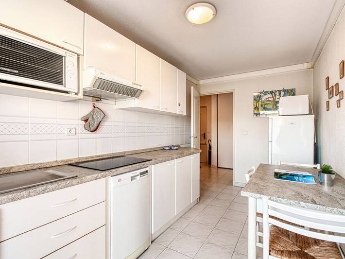 Gîte pour 5 personnes, avec balcon dans Plage du Port Fréjus - 4