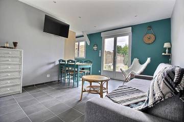 Location de vacances pour 6 personnes, avec jardin à Neuville-aux-Bois (Loiret)