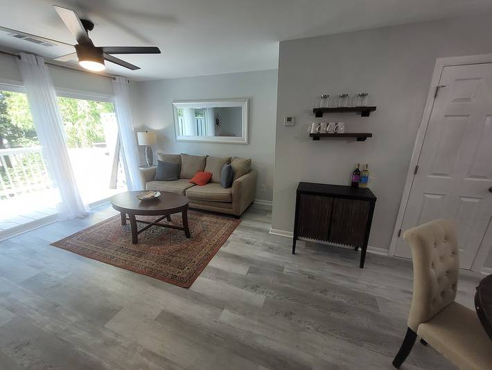 Vacation rental for 4 people, with balcony in North Charleston