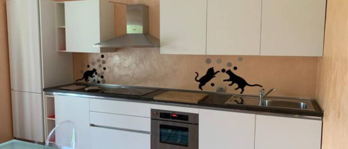 Apartamento inteiro, Apartamento 'Lampone' com Vista para a Montanha, Terraço Privado e Wi-Fi in Cantello, Varese (província)