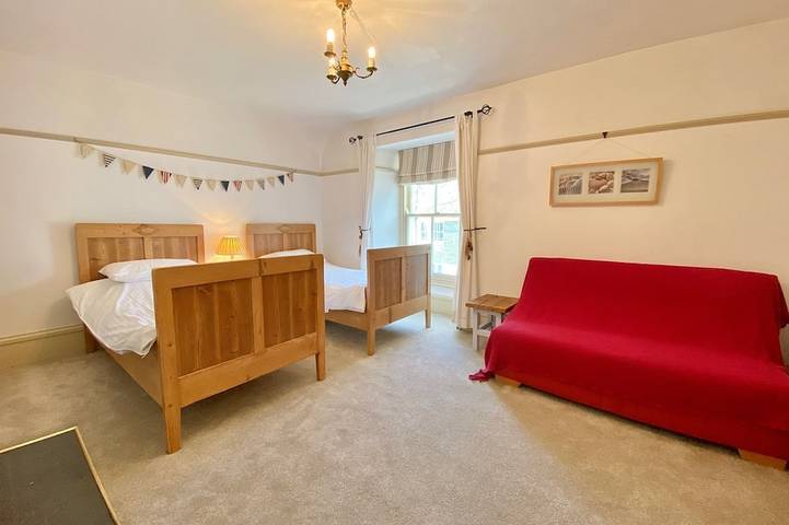 Camel Cottage - Padstow Town  - Character home accepts pets in Padstow, Cornwall
