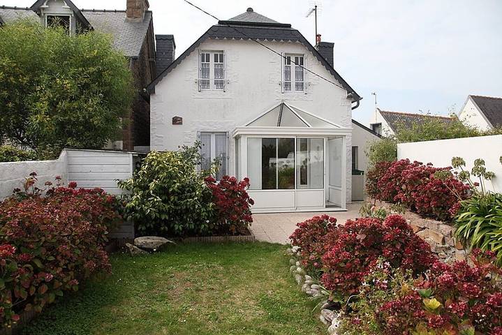 Gîte pour 6 personnes, avec terrasse et jardin - 1