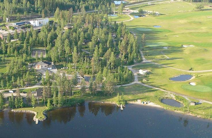 Ferienhaus für 8 Personen, mit Whirlpool und Terrasse sowie Garten und Sauna in Hankasalmi