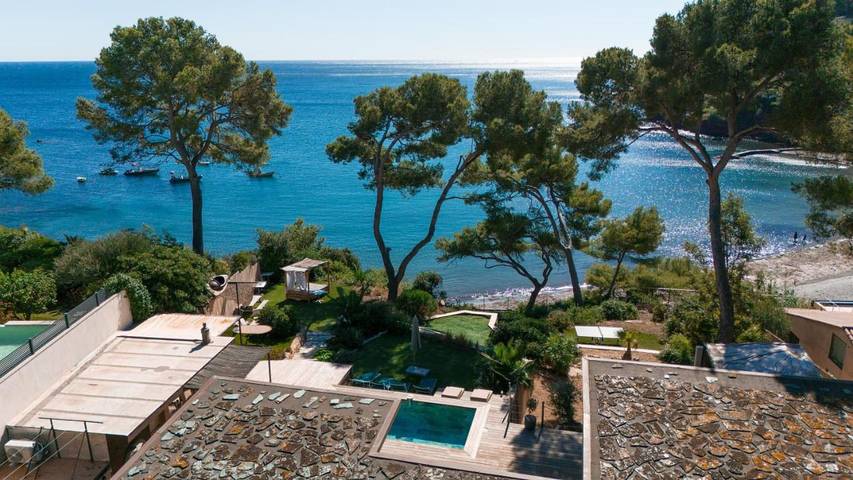 Location de vacances pour 12 personnes, avec terrasse ainsi que vue et piscine, animaux acceptés dans Plage Fabrégas - 2