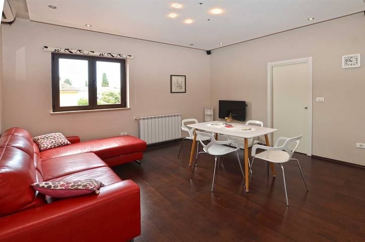 Ganze Wohnung, Gelassenheit gewohnte Wohnung in Rovinjsko Selo, Rovinj