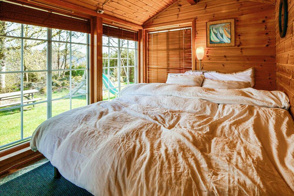 Cozy home in Farsund with Wifi in Farsund