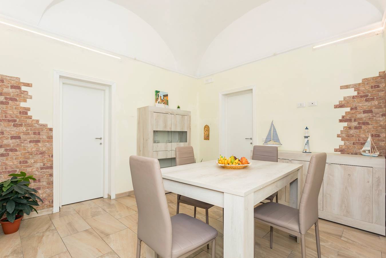 Apartamento entero, Apartamento 'Dimora Genovesi' en el centro de Catania, cerca de la playa y monumentos in Catania, Provincia de Catania
