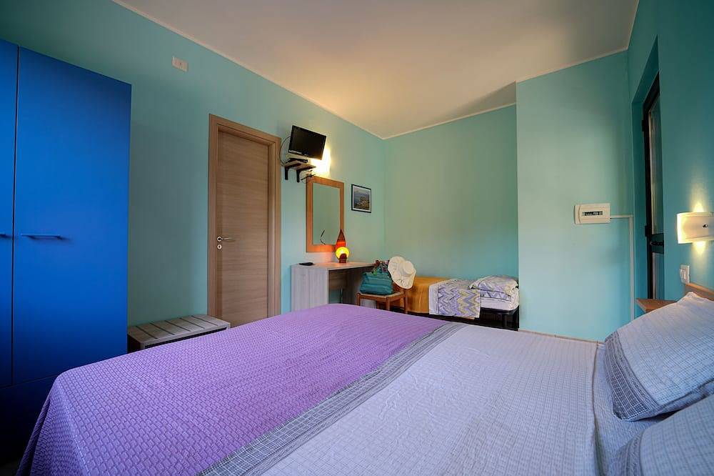 Capo Vaticano on the sea 30 meters from the beach in Tyrrhenian Coast Kalabria