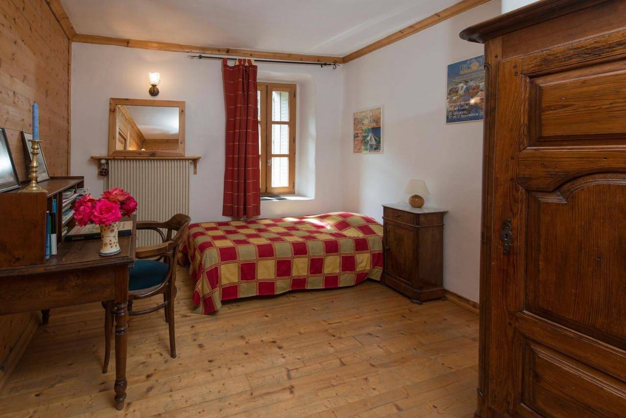 Au Cheval Blanc - appartements et chambres d'hôtes in Albertville, Région d'Albertville