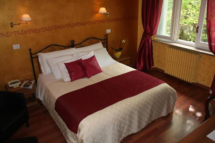 Hôtel pour 3 personnes, avec vue et jardin à Chieri - 3