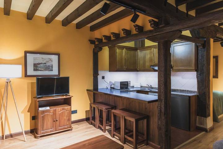 Gîte pour 6 personnes, avec jardin et piscine à Potes - 4