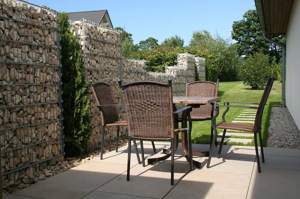 Entire apartment, Modern, quiet vacation apartment (30 m²) with separate entrance near the beach in Drei Kaiserbäder, Heringsdorf