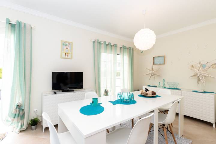 Location de vacances pour 6 personnes, avec terrasse à Manta Rota