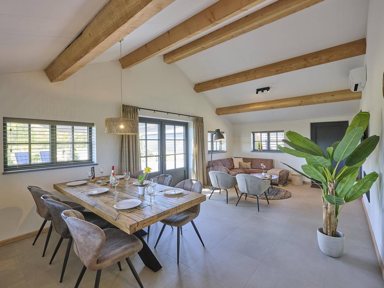 Charming rural bungalow in Bladel, Brabante Septentrional