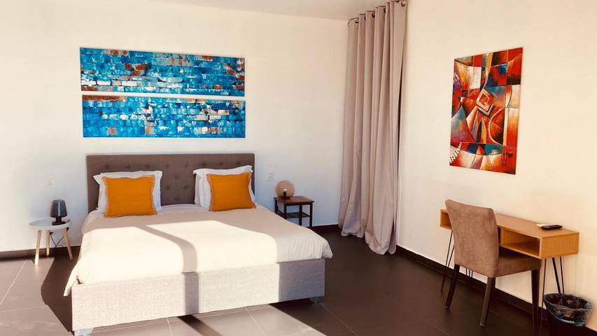 Hôtel pour 4 personnes, avec jardin et vue dans Office De Tourisme De La Croix Valmer - 4