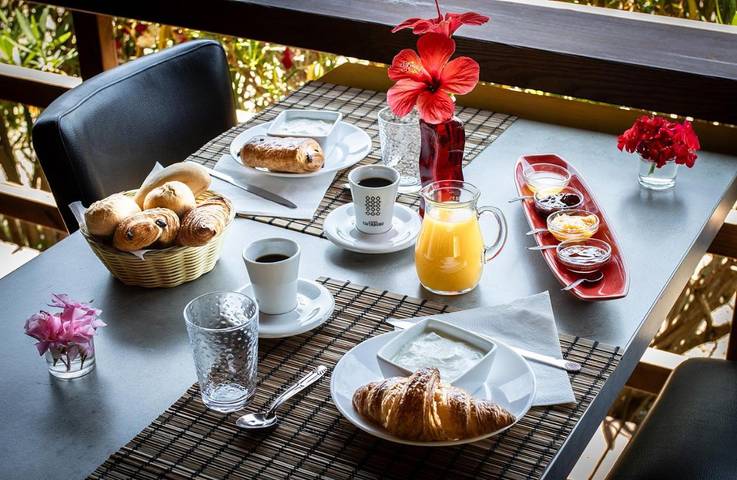 Hôtel pour 2 personnes, avec vue et jardin à Serra-di-Ferro - 4