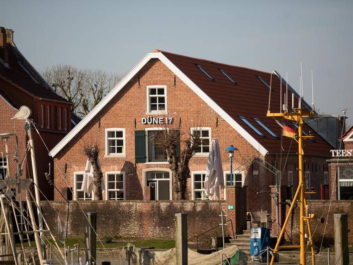 Ferienwohnung für 3 Personen, mit Balkon und Sauna, kinderfreundlich in Neuharlingersiel