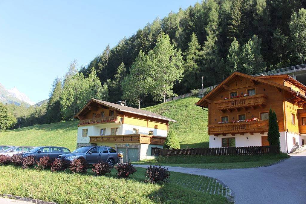 Zirbenchalet in Heiligenblut, Bezirk Spittal an der Drau