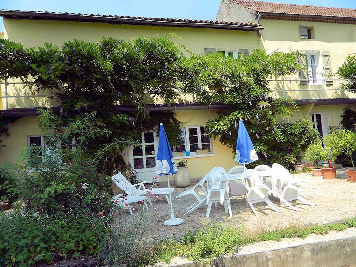 Gîte pour 10 personnes, avec piscine ainsi que jardin et terrasse, animaux acceptés à Saint-Vincent-de-Cosse - 2