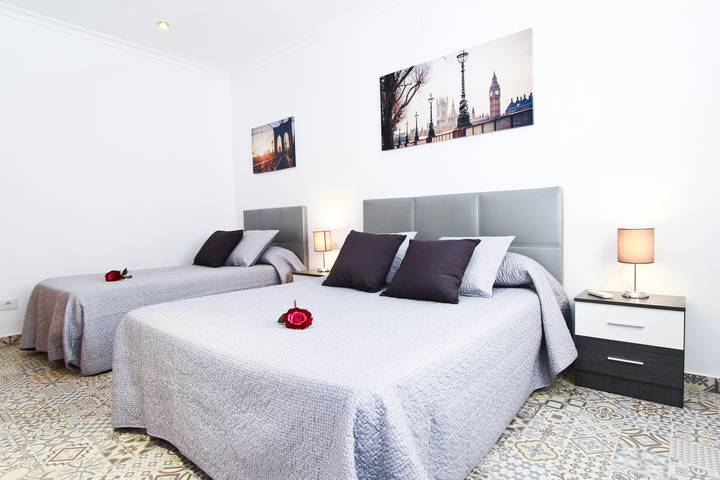 Casa rural para 12 personas, con jardín y terraza en Cambrils - 4