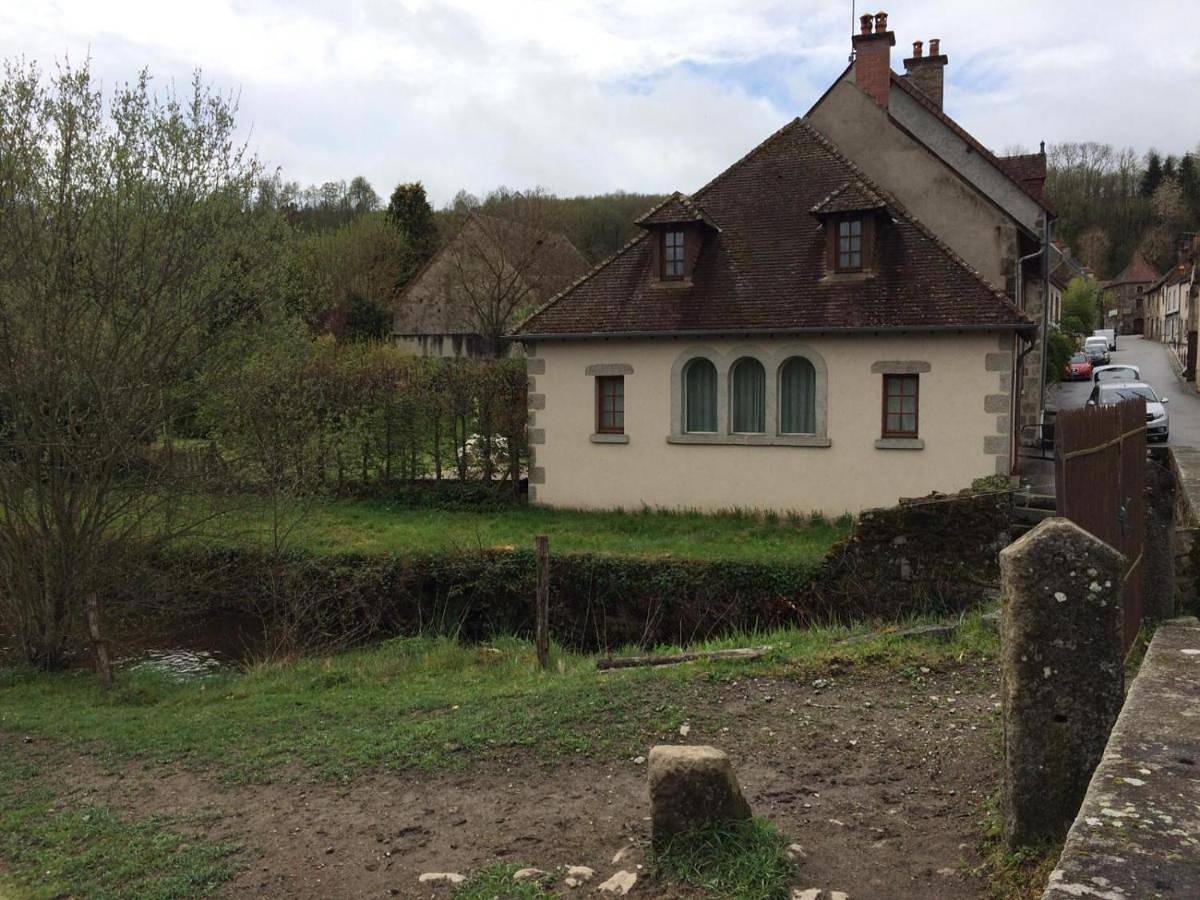 Maison familiale du pont Millénaire in Moutier-d'Ahun, Région de Guéret