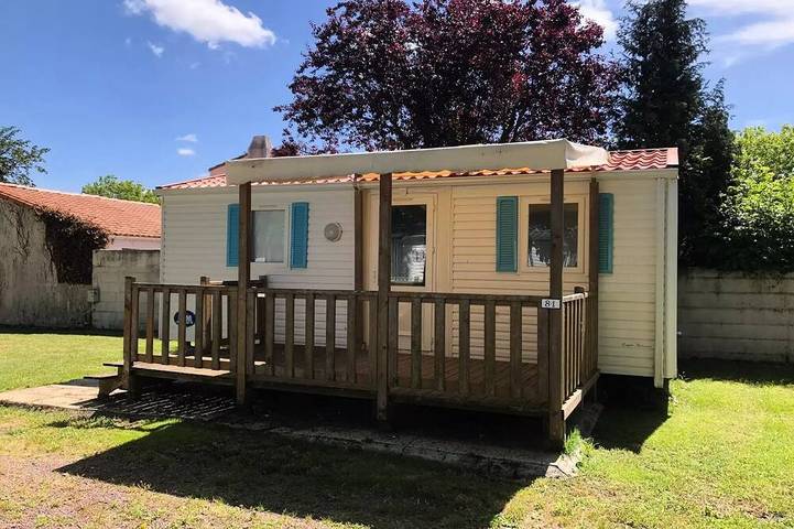 Camping pour 4 personnes à Saint-Georges-de-Didonne