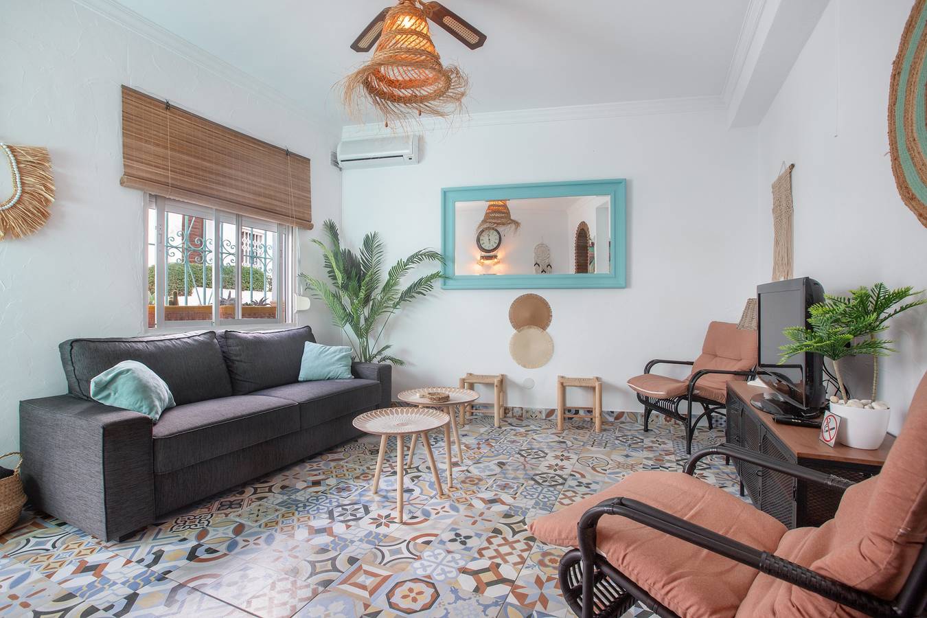 Casa Gecko: terraza privada, Wi-Fi y aire acondicionado en Benalmádena Pueblo in Benalmadena Pueblo, Benalmádena