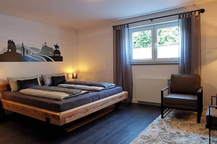Ferienwohnung für 3 Personen, mit Terrasse und Garten