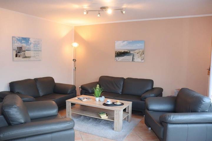 Ferienhaus für 6 Personen, mit Terrasse und Garten in Norddeich