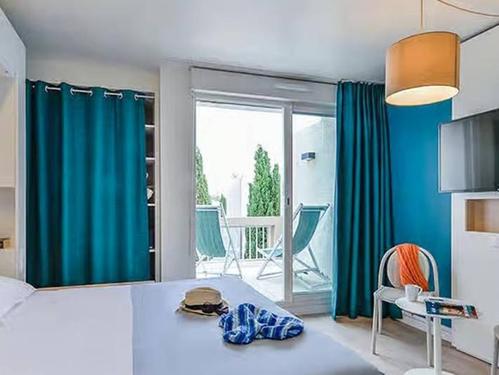 Camping für 4 Personen, mit Balkon und Kinderpool sowie Sauna in Le Grau-du-Roi - 3