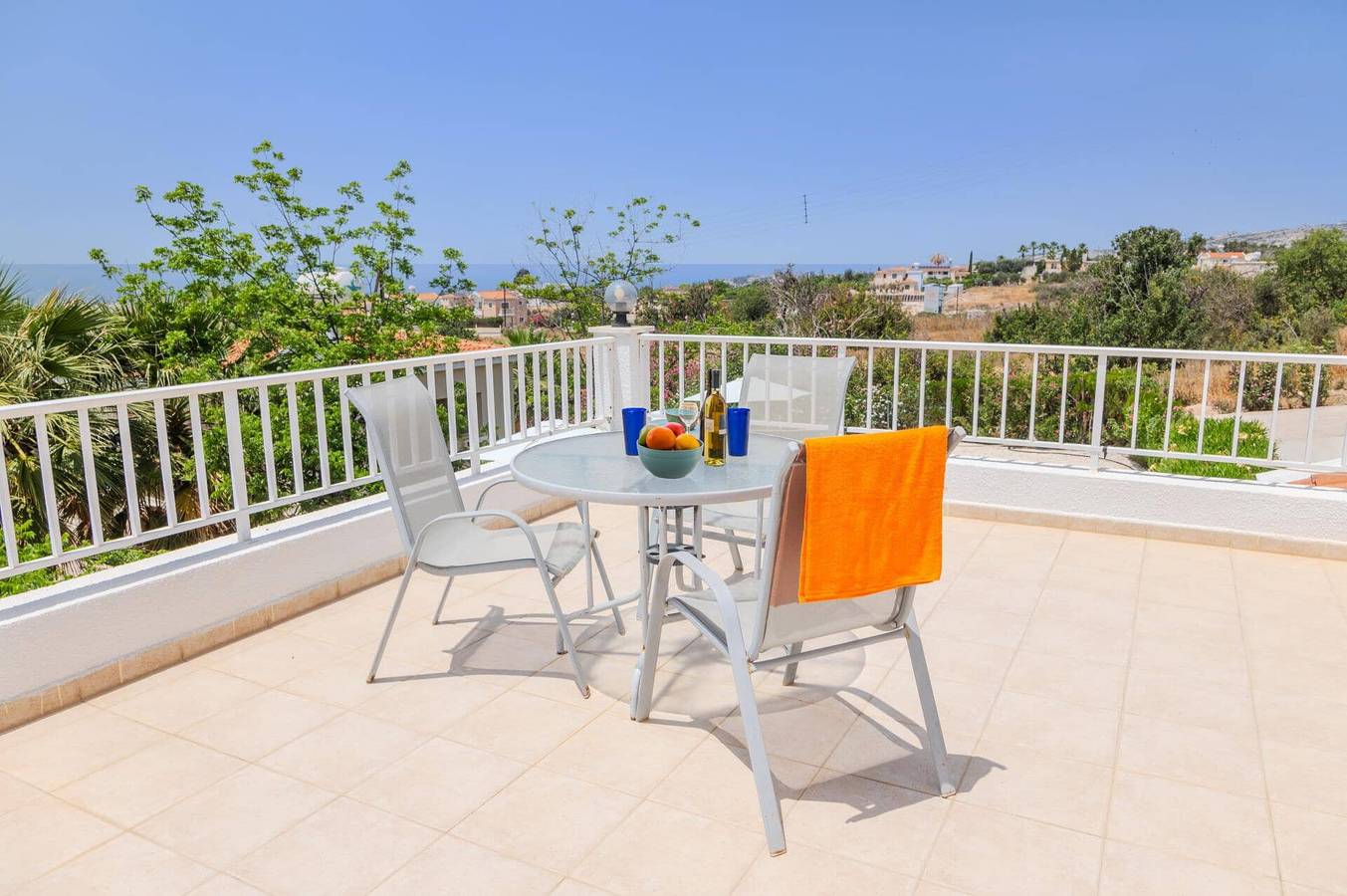 Villa Giota by Villa Plus in Peyia, Südzypern