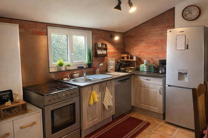 Chalet pour 2 personnes, avec jardin dans la Creuse - 2