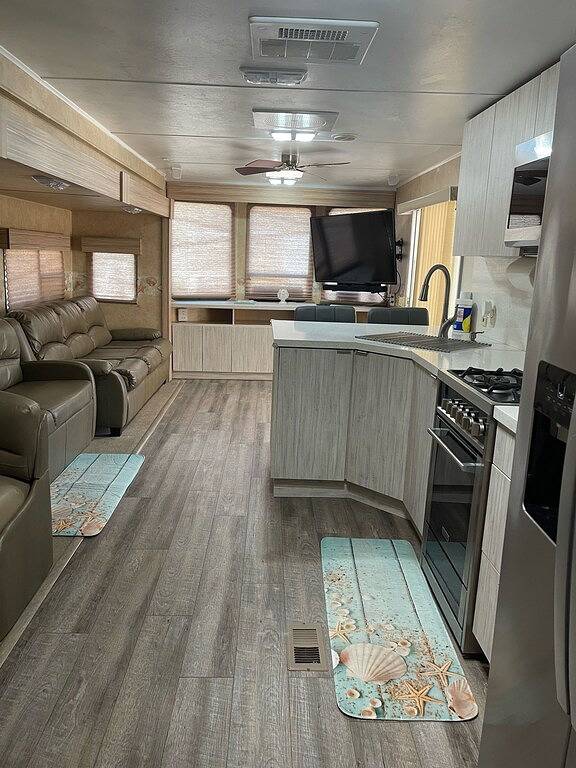 R & R in Paradise in Key Largo