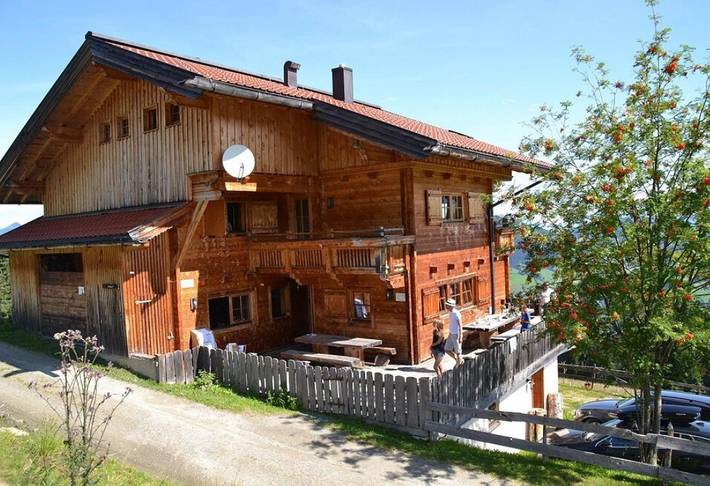Chalet voor 8 personen, met Terras en Tuin in de Kitzbüheler Alpen