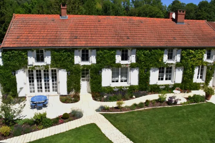 Chambre d’hôte pour 3 personnes, avec jardin ainsi que vue et terrasse - 1