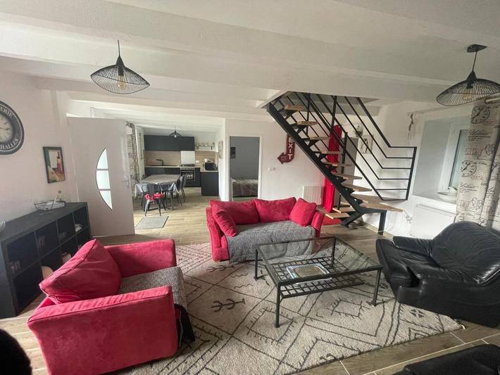 Location de vacances pour 6 personnes, avec jardin à Plouguenast