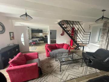 Gîte pour 6 personnes, avec jardin à Plouguenast