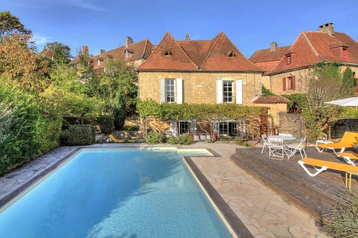 Villa pour 8 personnes, avec Terrasse et Jardin ainsi que Piscine et Vue
